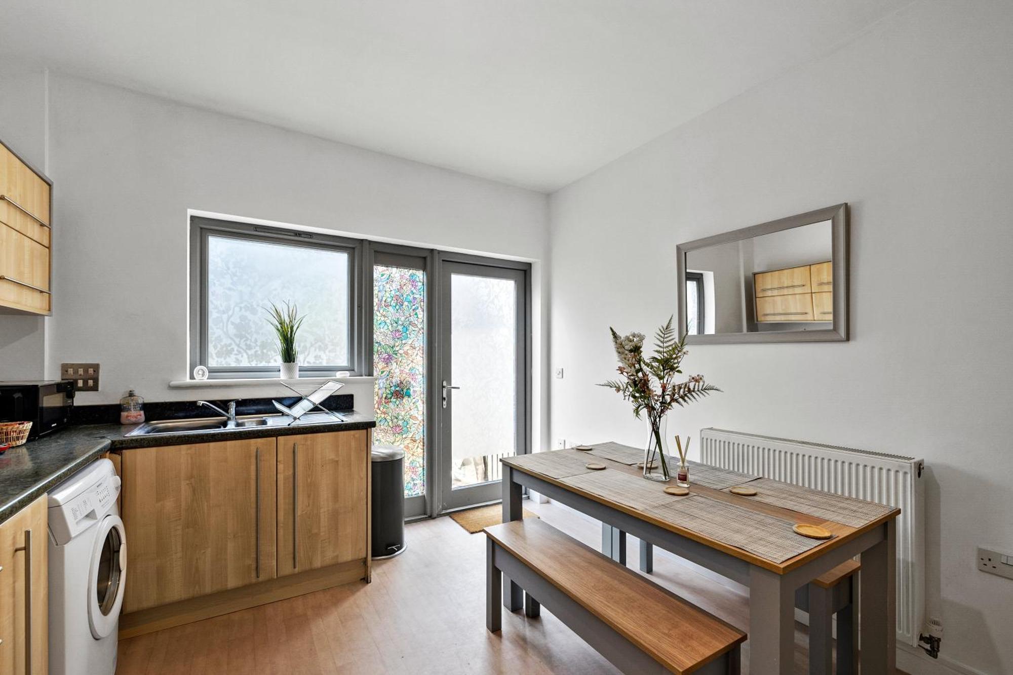 Spacious House By Quay - Sleeps 7 - Free Parking Plymouth Kültér fotó